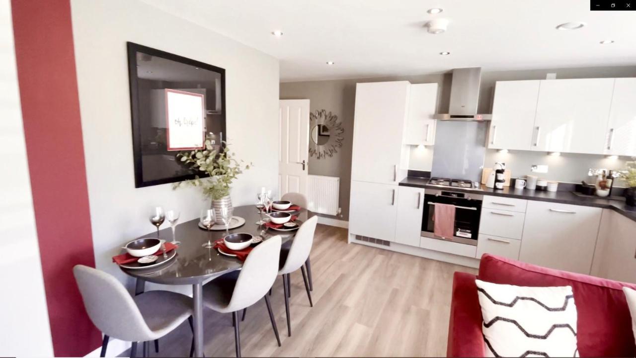 Luxury Business Apartment With Patio By Ah! Living - Birmingham City Centre Exterior photo
